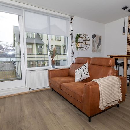 Charming Deluxe Apartment Akureyri Rum bild
