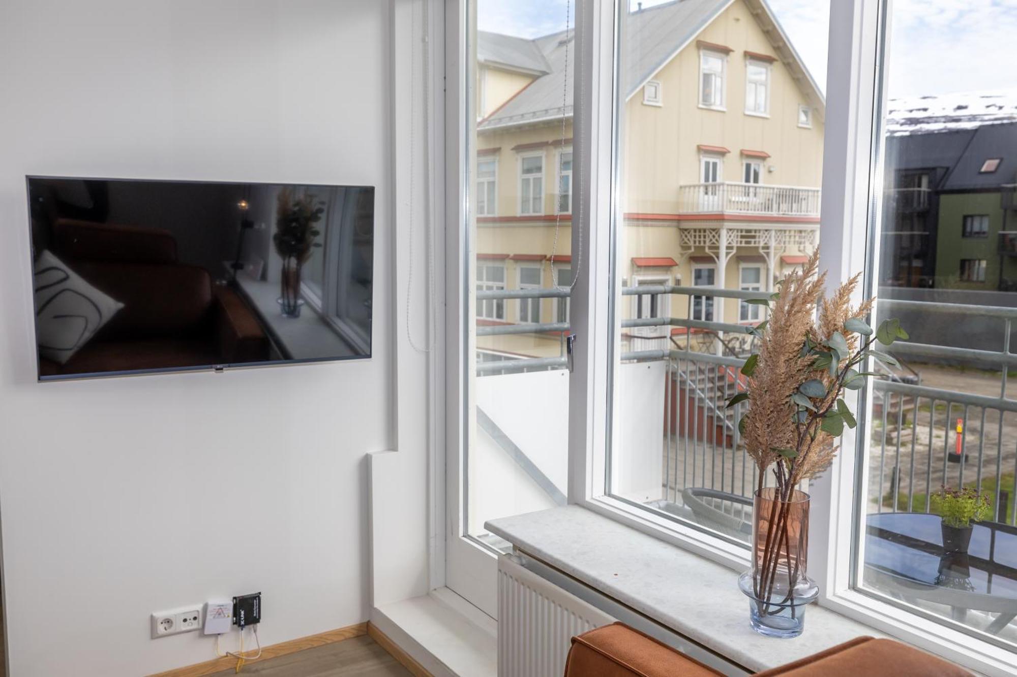 Charming Deluxe Apartment Akureyri Rum bild