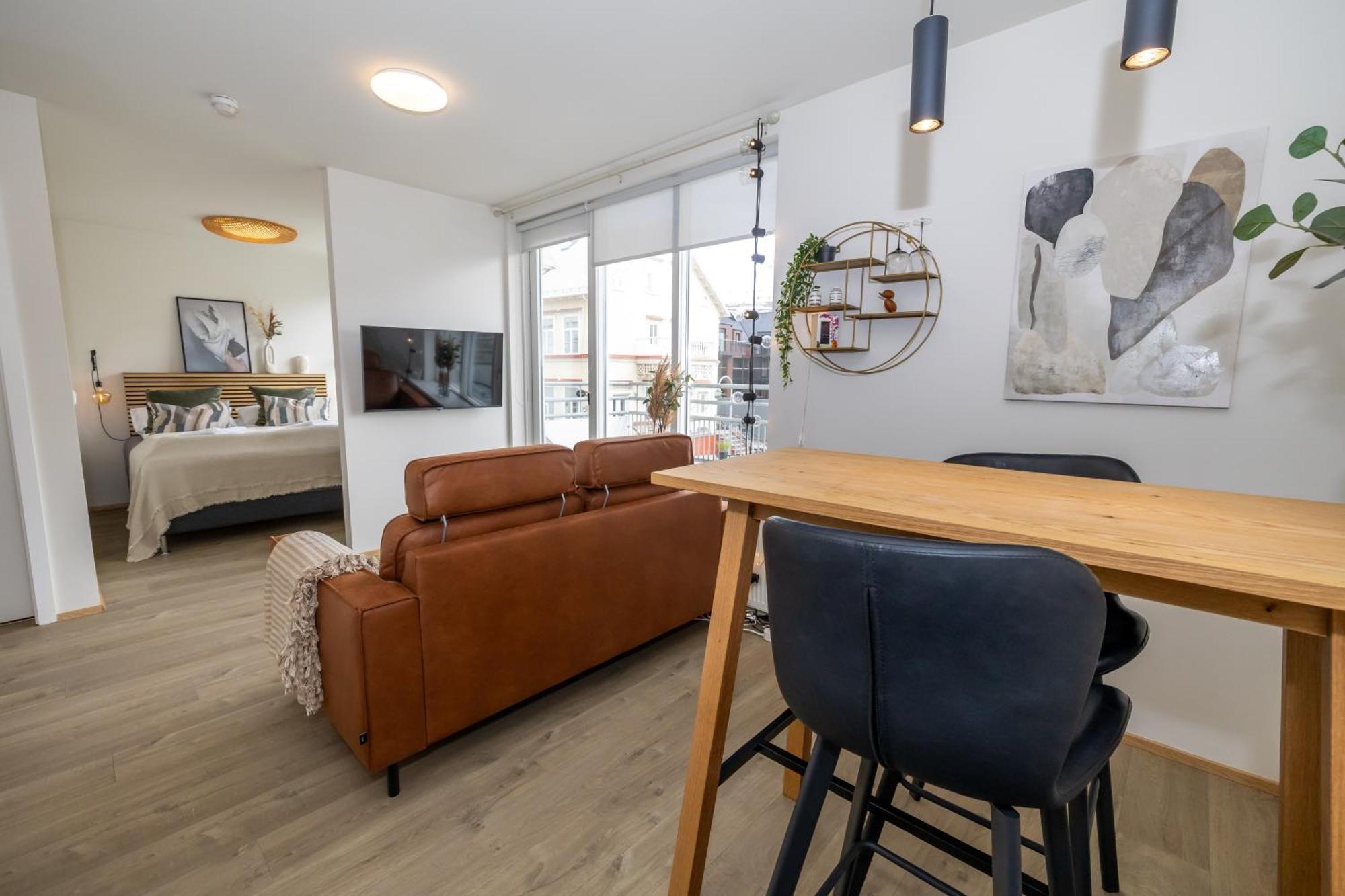 Charming Deluxe Apartment Akureyri Rum bild